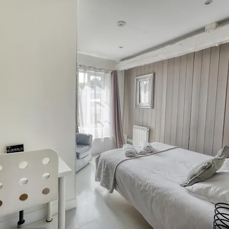 Alojamento de Acomodação e Pequeno-almoço Domaine De Regnonval